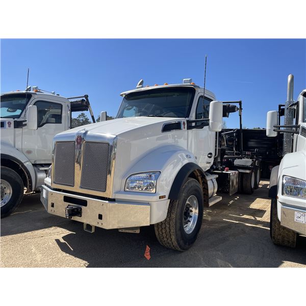 2025 KENWORTH T880 Roll Off Truck
