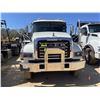 Image 2 : 2024 MACK GR64F Roll Off Truck