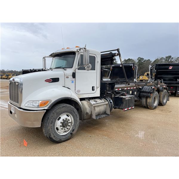 2021 PETERBILT 348 Roll Off Truck