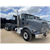 Image 4 : 2016 KENWORTH T800 Roll Off Truck