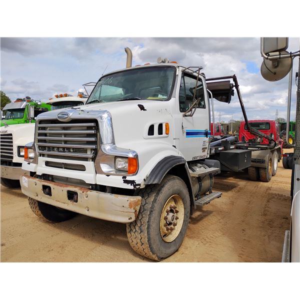 2008 STERLING  Hooklift Truck