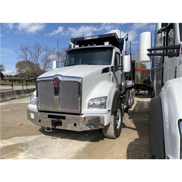 2025 KENWORTH T880 Dump Truck