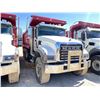 Image 4 : 2025 MACK GR64F Dump Truck