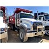 Image 4 : 2025 MACK GR64F Dump Truck