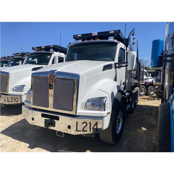 2025 KENWORTH T880 Dump Truck