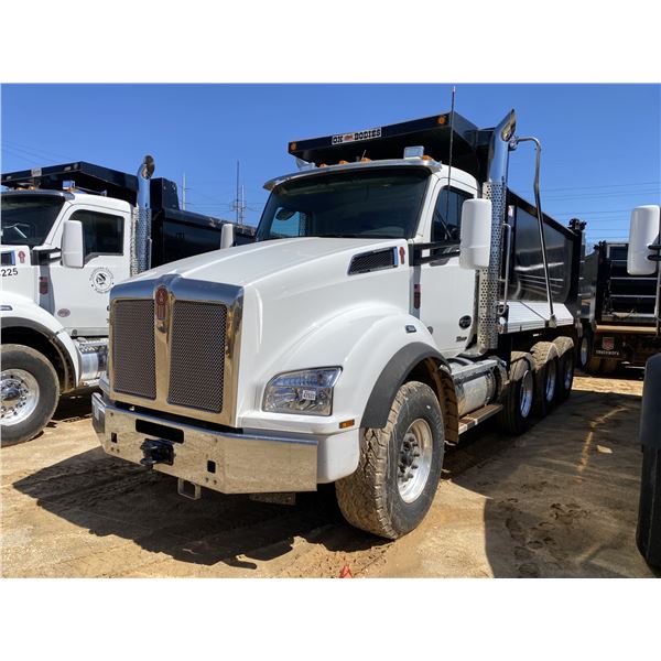 2025 KENWORTH T880 Dump Truck