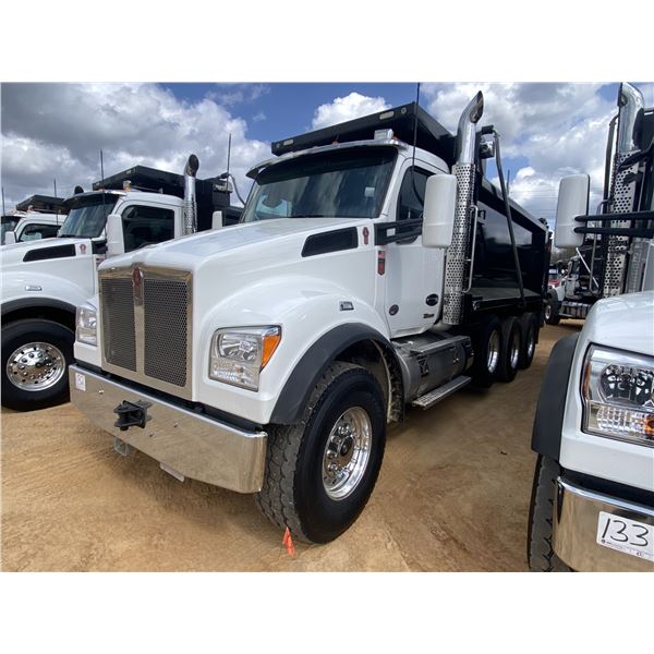 2025 KENWORTH T880S Dump Truck