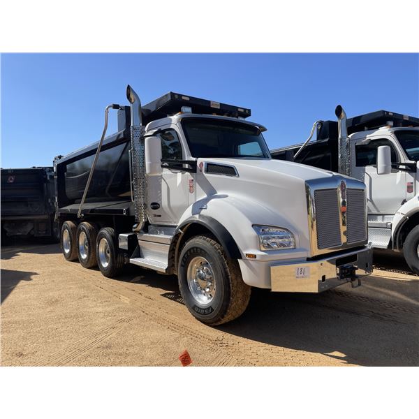 2025 KENWORTH T880 Dump Truck