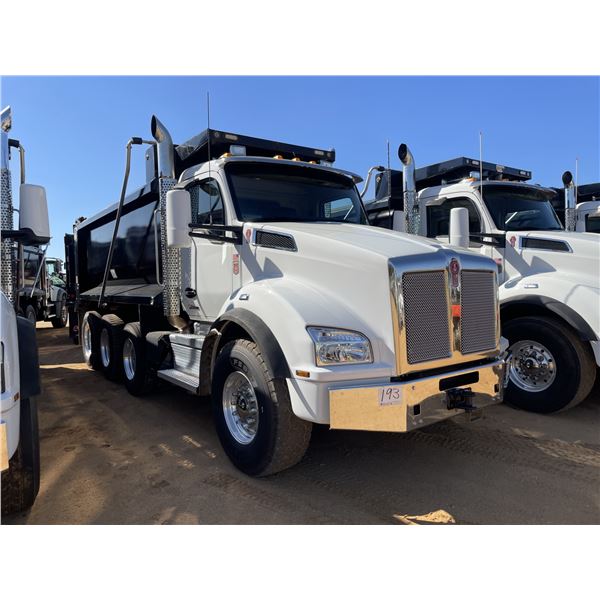 2025 KENWORTH T880 Dump Truck