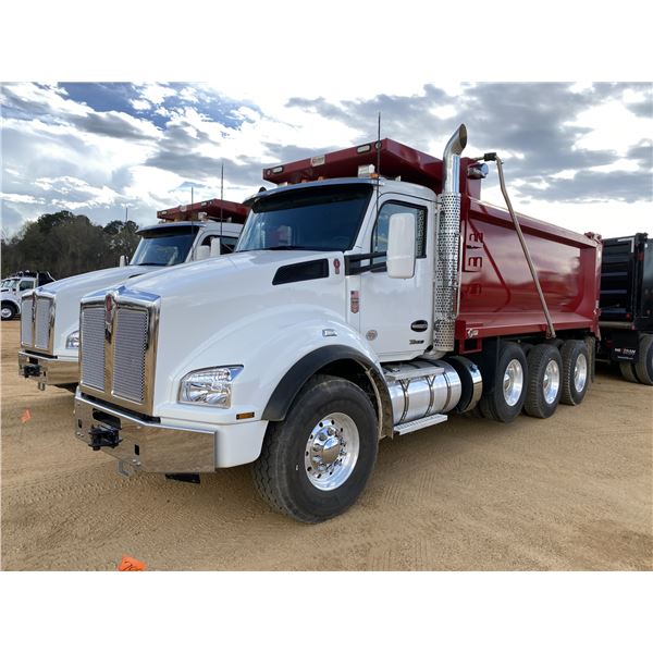 2025 KENWORTH T880 Dump Truck