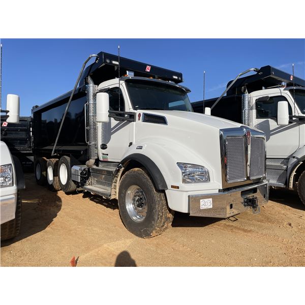 2025 KENWORTH T880 Dump Truck