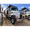 Image 4 : 2024 MACK GR64F Dump Truck