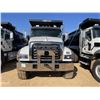 Image 2 : 2024 MACK GR64F Dump Truck
