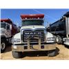 Image 2 : 2023 MACK GR64F Dump Truck