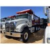 Image 3 : 2023 MACK GR64F Dump Truck