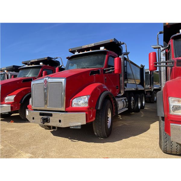 2022 KENWORTH T880 Dump Truck