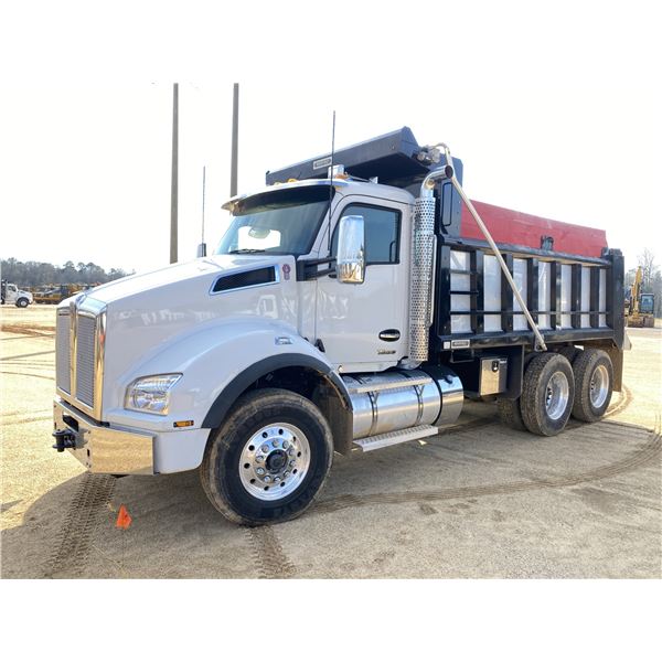 2023 KENWORTH T880 Dump Truck