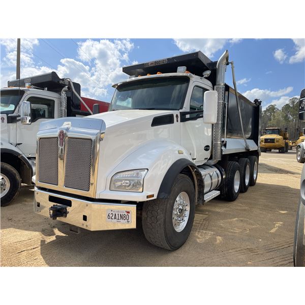 2019 KENWORTH T880 Dump Truck