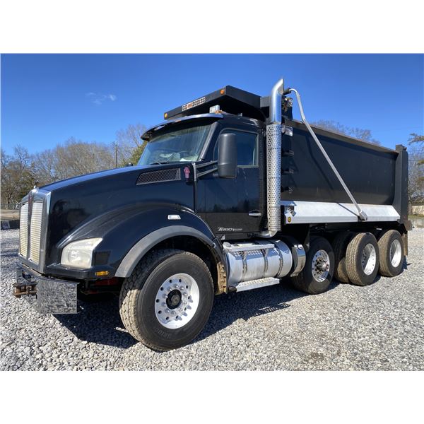 2016 KENWORTH T880 Dump Truck