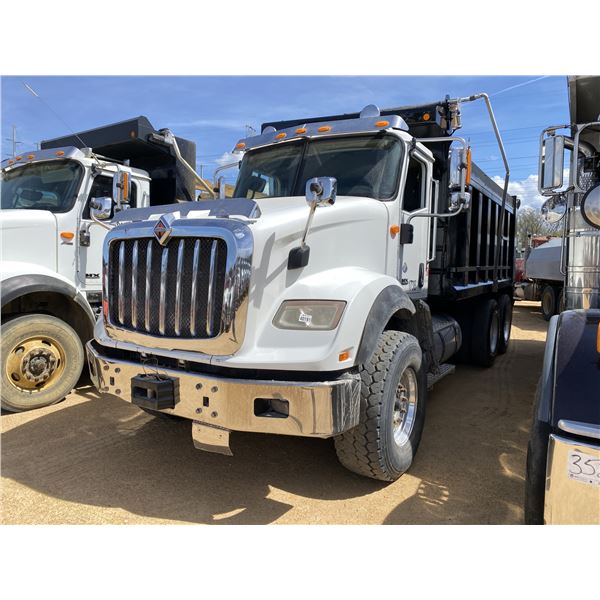 2017 INTENRATIONAL HX620 Dump Truck