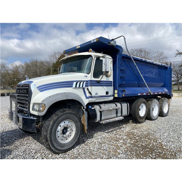 2014 MACK GU713 Dump Truck