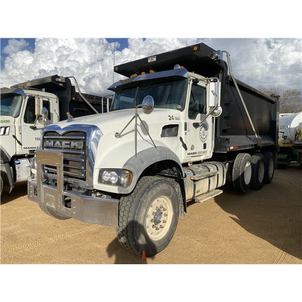 2015 MACK GU713 Dump Truck