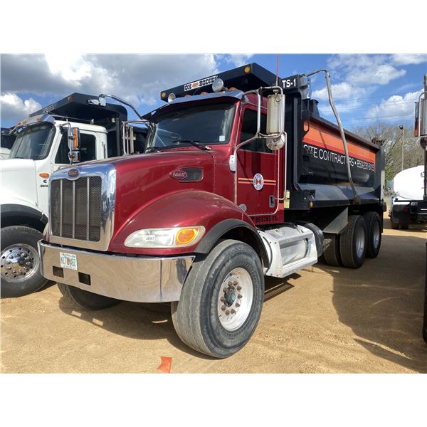 2016 PETERBILT 348 Dump Truck