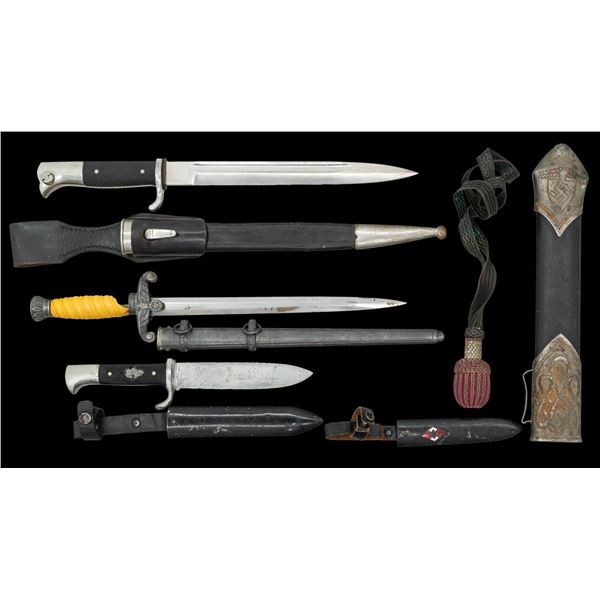WWII GERMAN EDGED WEAPONS AND ASSOCIATED PARTS.