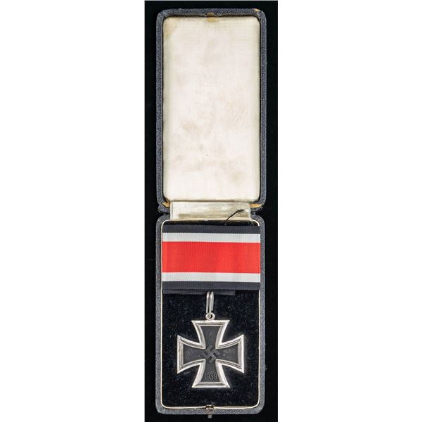 WWII GERMAN KNIGHTS CROSS OF THE IRON CROSS.