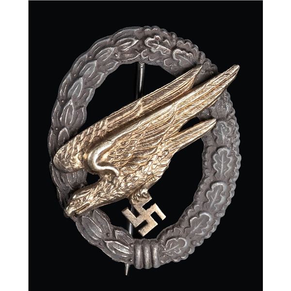 REPRODUCTION WWII GERMAN PARATROOPER BADGE.