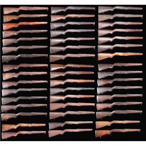 GROUPING OF 48 M1 GARAND RIFLE BUTTSTOCKS.