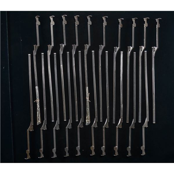 GROUPING OF KOREAN WAR ERA M1 GARAND OPERATING