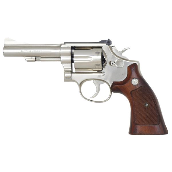 SMITH & WESSON MODEL 15 DA REVOLVER.
