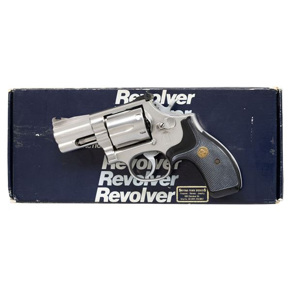 SMITH & WESSON MODEL 686 DA REVOLVER.
