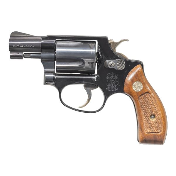 SMITH & WESSON MODEL 37 AIRWEIGHT DA REVOLVER.