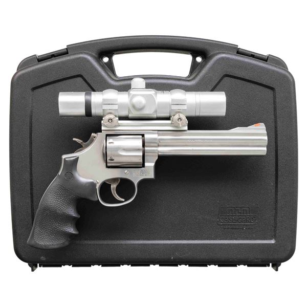 SMITH & WESSON MODEL 686-4 DA REVOLVER.