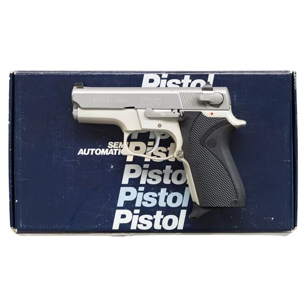 SMITH & WESSON MODEL 6906 SEMI AUTO PISTOL.