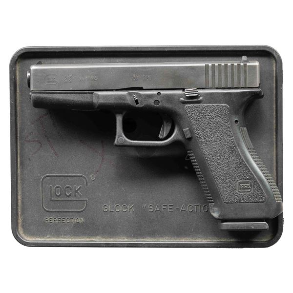 GEN 2 GLOCK 22 SEMI AUTO PISTOL.