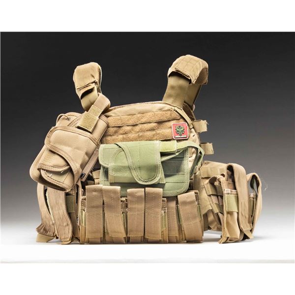 AR500 PLATE CARRIER WITH PLATES & ACCESSORIES.