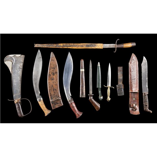 SEVEN VINTAGE KNIVES.
