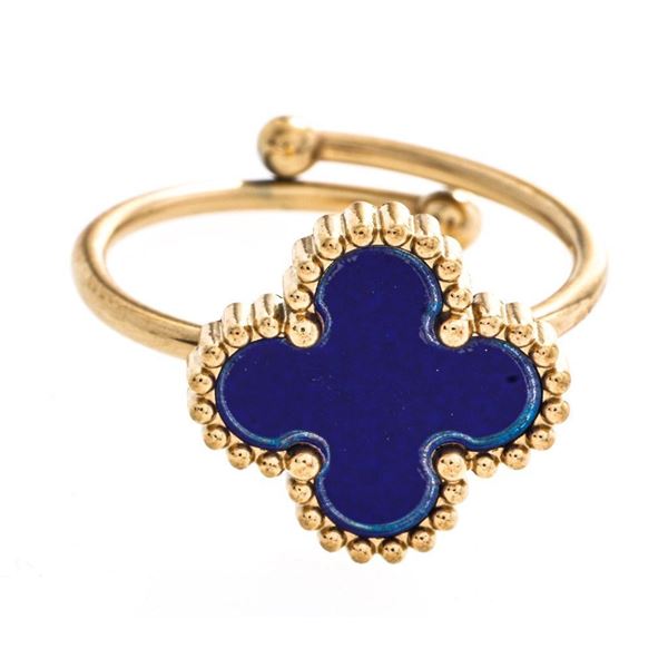 Clover Design Ring