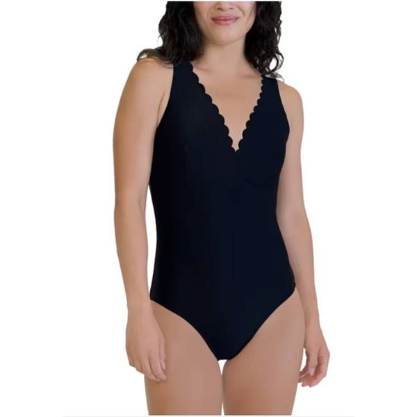 Roots Women’s Swimsuit Size 6  Black