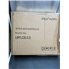 Image 2 : Life Master 30-Piece Plastic Hanger Set, Model LMPLCBLK33