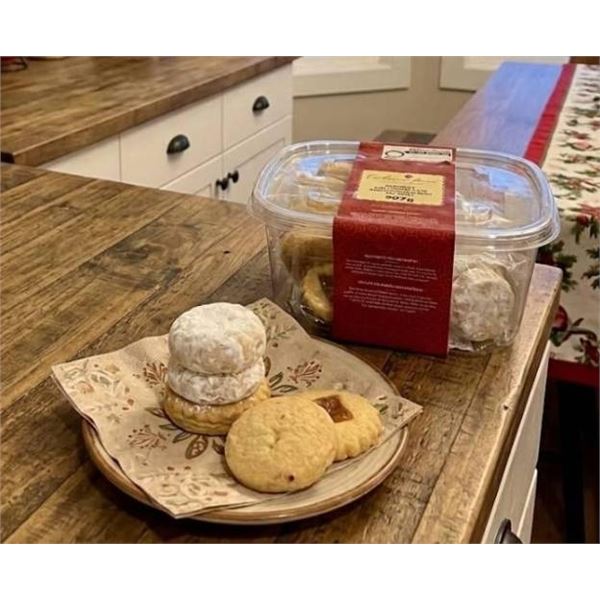 Cookies Con Amore Holiday Assortment Tub - 907 g