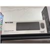 Image 2 : Incase Wireless Desktop 900 Keyboard and Mouse Set