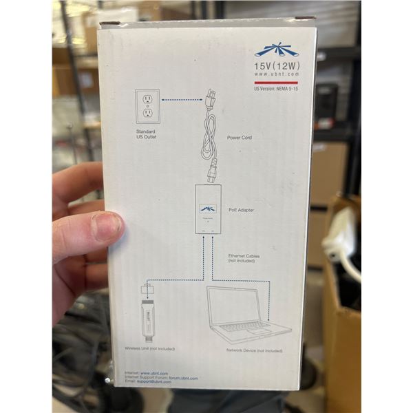 Ubiquiti Carrier PoE Adapter 15V (12W) for Network Devices