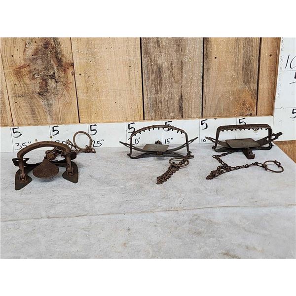 Group Of 3 Vintage Leghold Traps