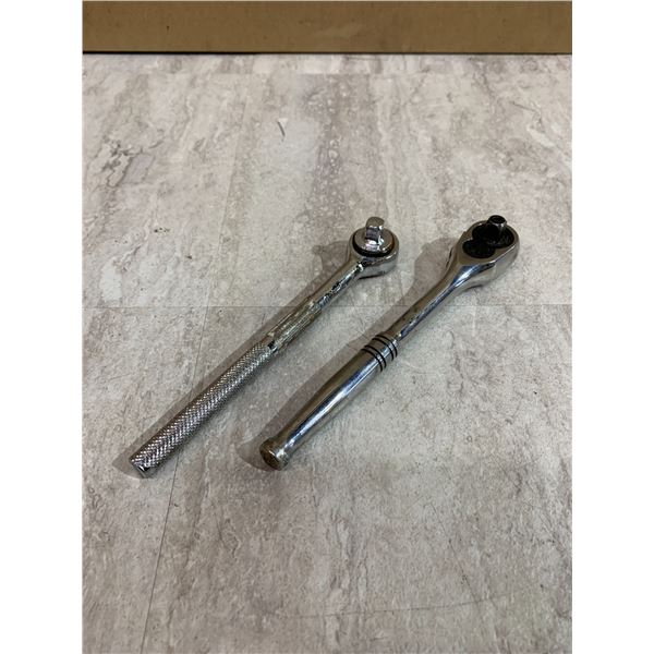 Lot of 2 1/2 In Ratchets