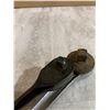 Image 3 : Lot of 2 Ratchets 3/8 And 1/2 Inch
