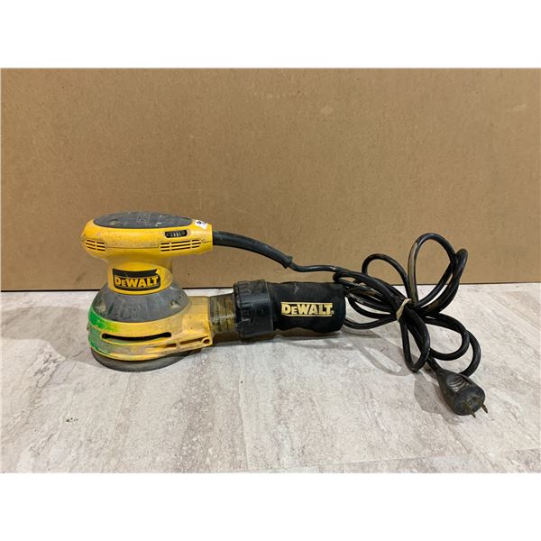 Dewalt Palm Sander